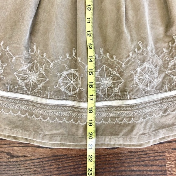 💕Pretty Corduroy Skirt 💕 - Picture 5 of 6